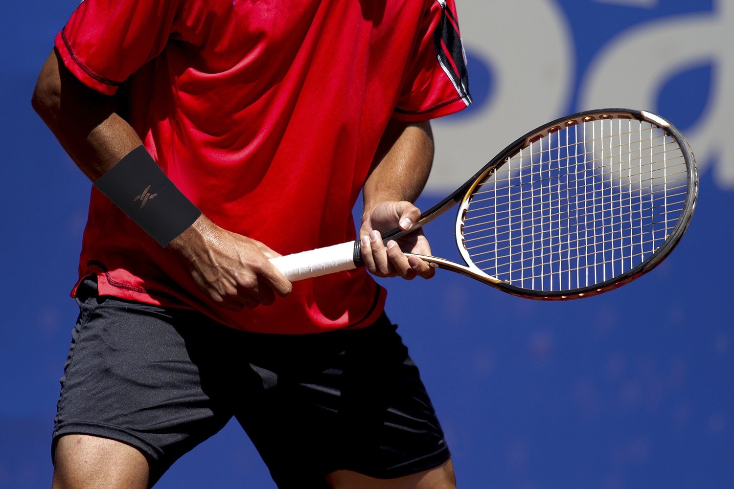 Compression Wrist Sleeve - Copper Infused Wrist Support for Men &W...