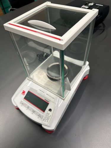 Ohaus PX84/E, Pioneer Analytical Electronic Balance, 82 g x 0.0001 g -$2,000 new