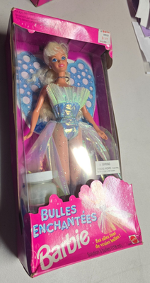 Bulles Enchantees Barbie #12443 French Bubble Angel Mattel 1994