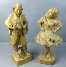 Konvolut 2 x Holzfigur B&uuml;cherwurm & tanzendes M&auml;dchen handgeschnitzt Schwarzwald