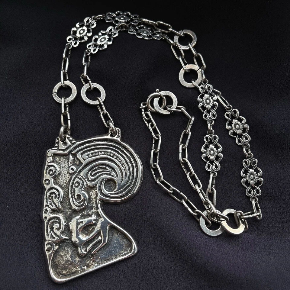 Collar colgante grande vintage abstracto modernista plateado 102 g M buffet Foto 3 de 4