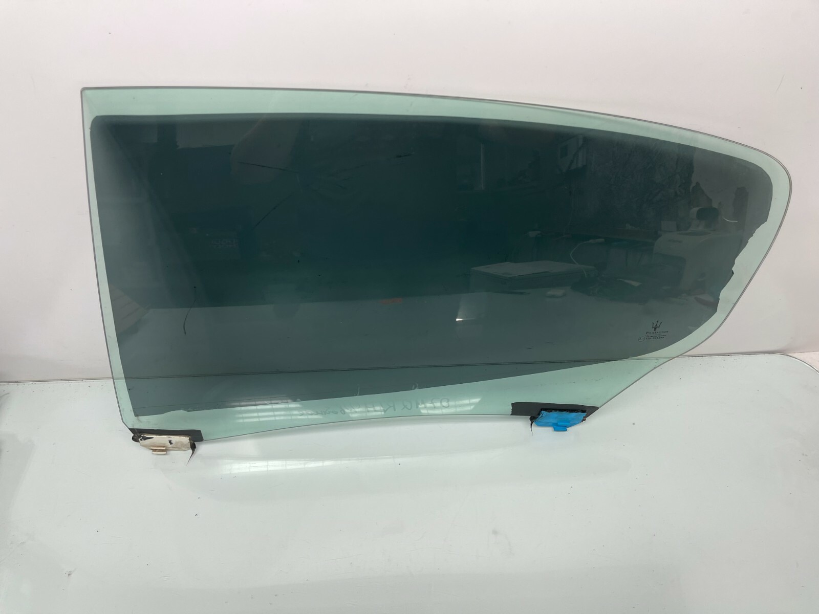 2007 Maserati Quattroporte M139 REAR LEFT DOOR WINDOW DUAL GLASS DOUBLE PANE OEM