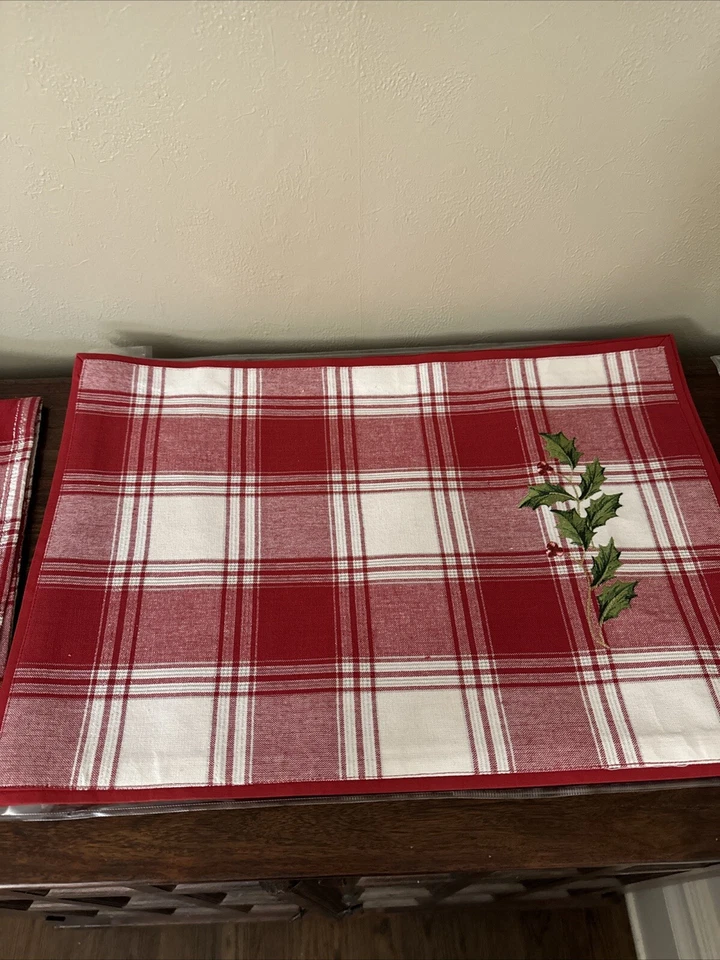 LENOX 8 Piece Table Dining Holly Red Plaid Placemats and Napkins Set for 4 - Image 2 of 4