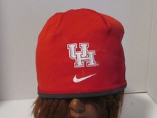 U of H Nike Red Skullcap Therma Fit