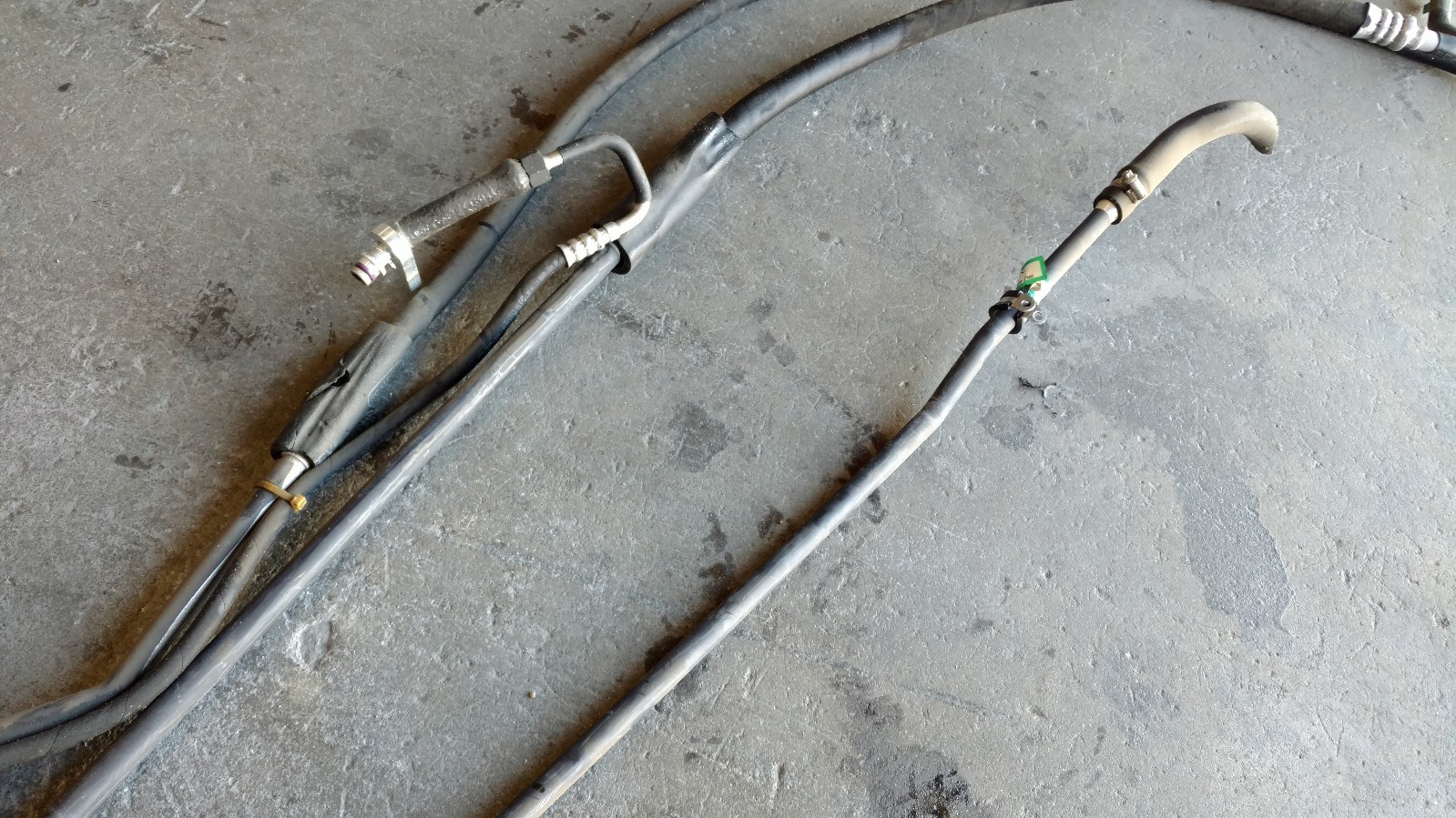 LAMBORGHINI GALLARDO AC LINES AIR CONDITIONING PIPE HOSE OEM 