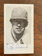 RAY SADECKI ST LOUIS CARDINALS TEAM ISSUED POSTCARD AUTOGRAPHED