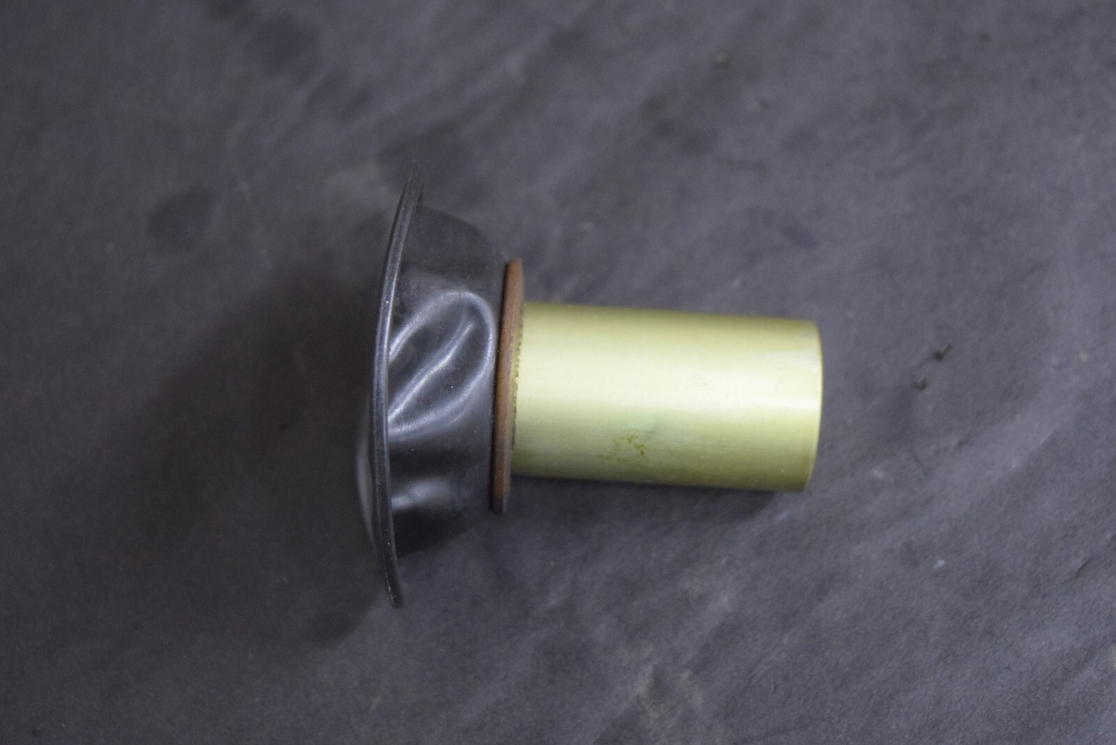 YAMAHA XS650 XS1100 XJ900 SR250 CARBURETOR DIAPHRAGM VACUUM SLIDE