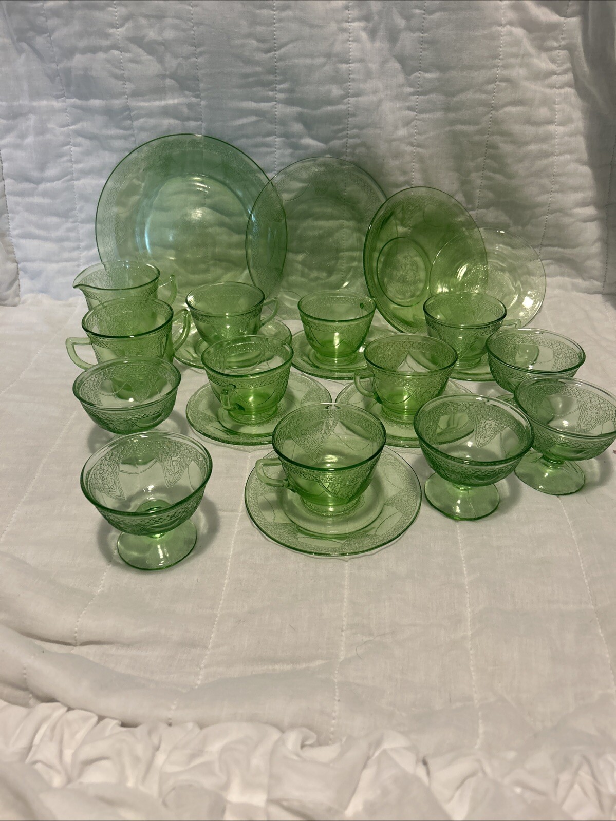 23 Pcs Federal Georgian Love Birds Green Depression Glass Ware Uranium Plate Cup