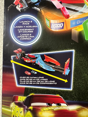 DISNEY CARS GLOW RACERS LAUNCH & CRISS CROSS GLOW RACE SET + GLOW