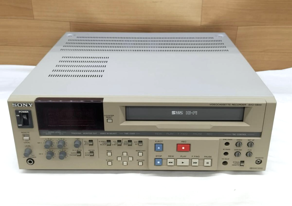 【直接引取はこちらの価格】SVO-5800 SONYソニーS-VHS業務用ビデオカセットレコーダー Sony SVO-5800 S-VHS Videocassette Recorder – Industrial Grade