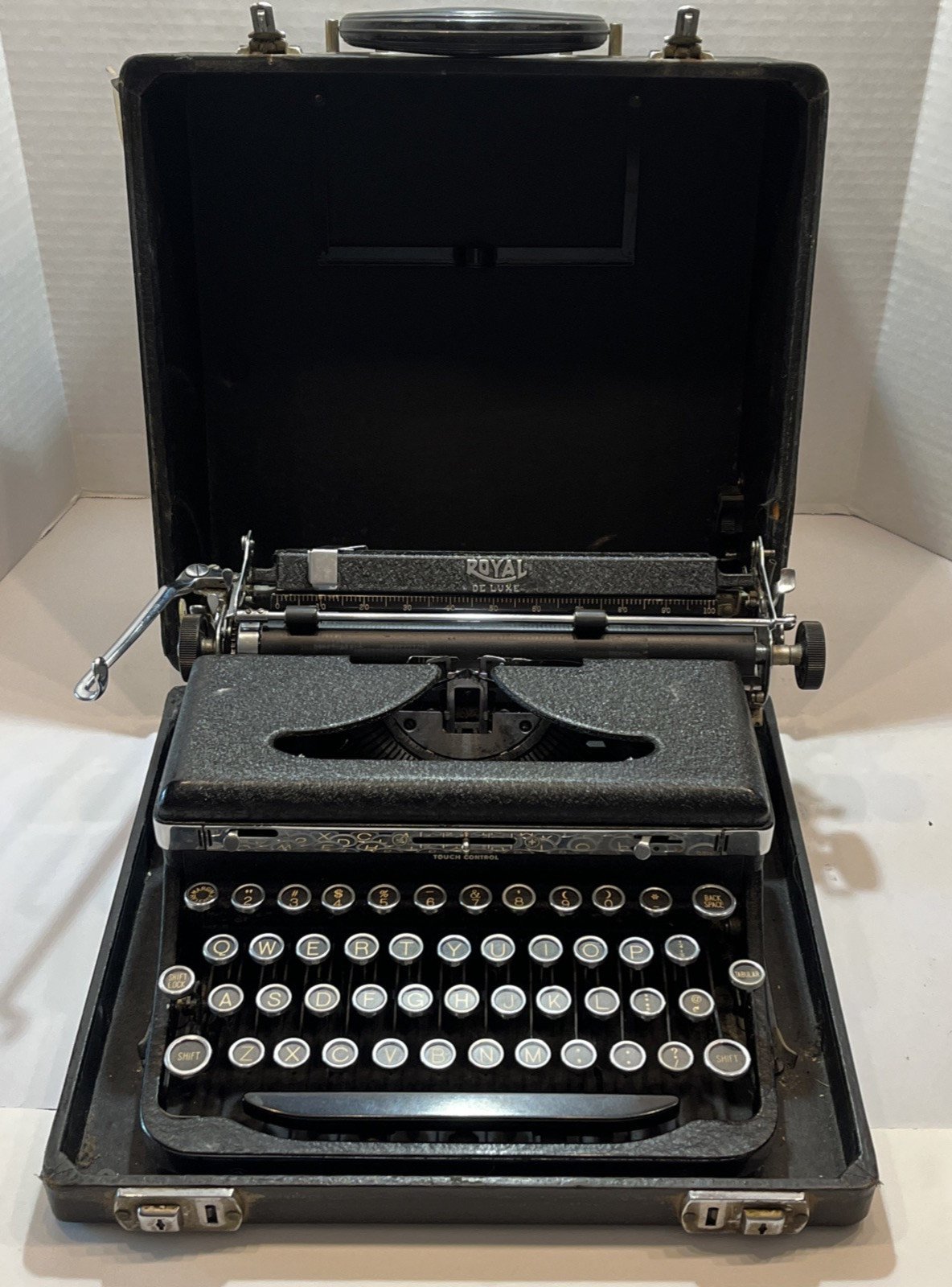 Late 1930s Royal De Luxe portable typewriter with black glass keys and case