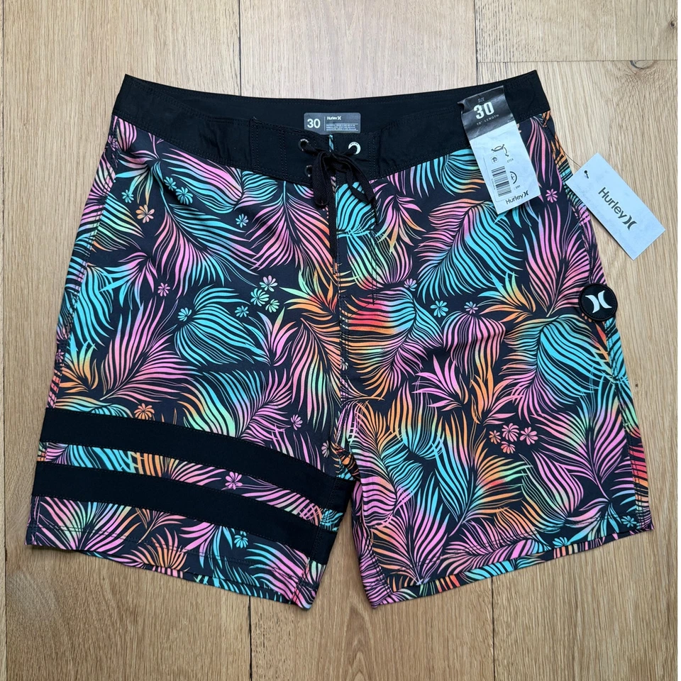Neu mit Etikett Hurley Block Party Boardshorts 18" Herren Bademode schwarz Blumenmuster/tropisch 30