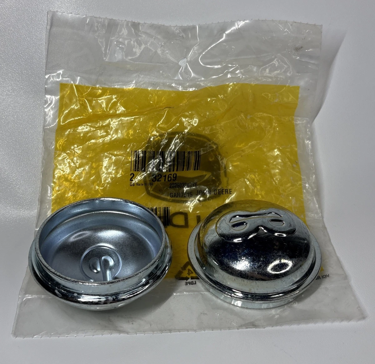 2x Genuine John Deere 32169 Hub Caps photo 2