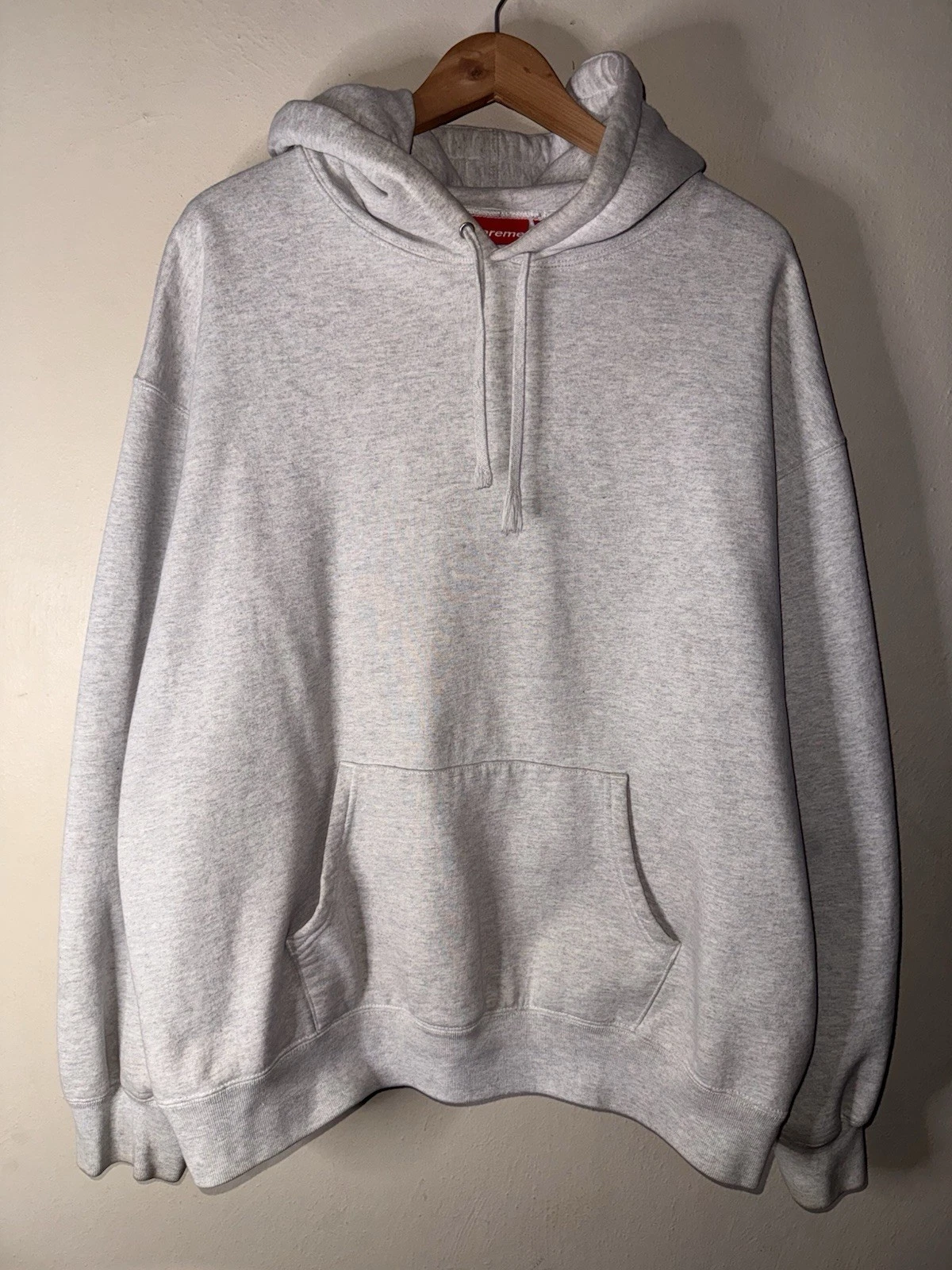 Pull à capuche homme Supreme satin appliqué taille XL gris 27x29