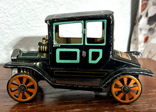 Vintage 1917 FORD Tin Toy Friction Car JAPAN NO-1427