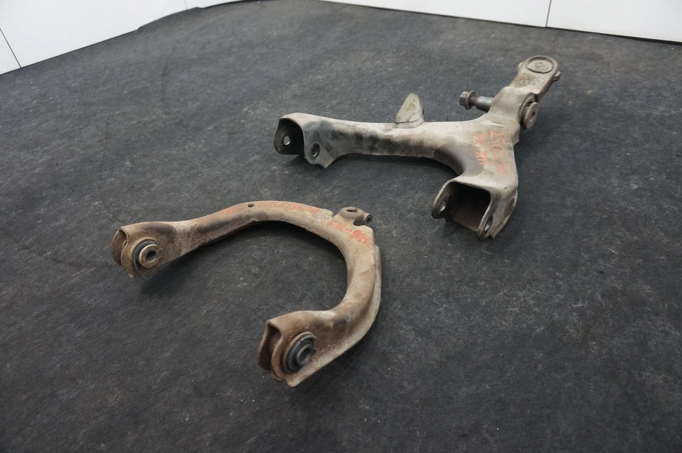 Комплект из 2 передних правых верхних и нижних рычагов управления от оригинального производителя 15219430 Chevrolet SSR 2003-06 - Изображение 2 из 4