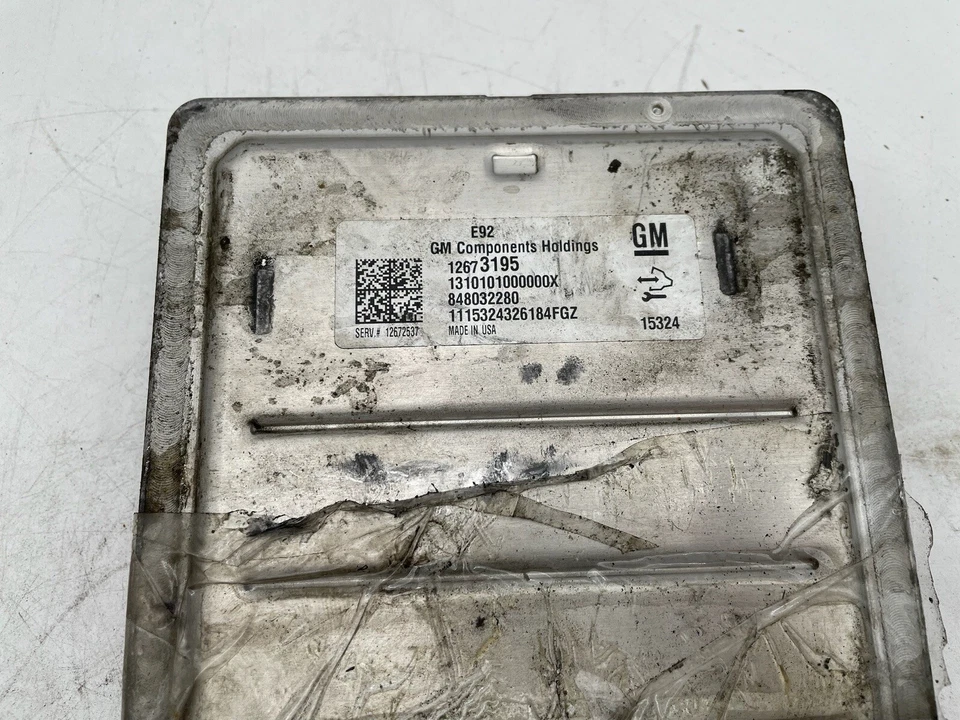 Chevrolet Tahoe 2016 motor de 5,3 L módulo de control informático ecu ecm gm fabricante de equipos originales 12673195 Foto 2 de 4