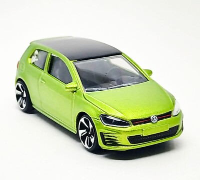 Majorette Volkswagen Golf VII GTI Metallic Light Green -5LTS 1:64