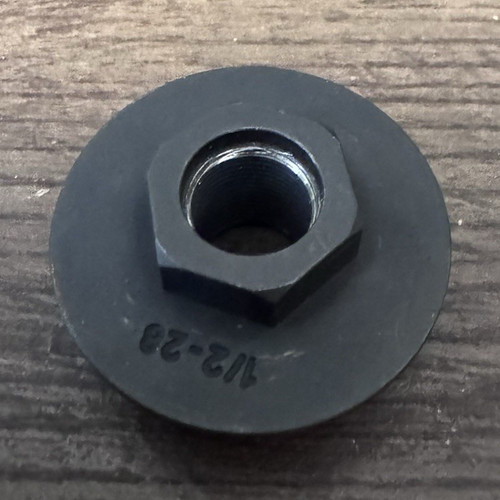 Yankee Hill R9 Threaded Adapter Fitting 1/2-28 Black