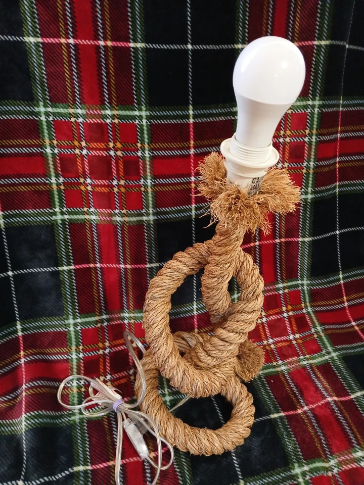 RARO celeiro de cerâmica corda nó mesa cabeceira GRANDE base de abajur náutico. SEM SOMBRA - Imagem 3 de 4