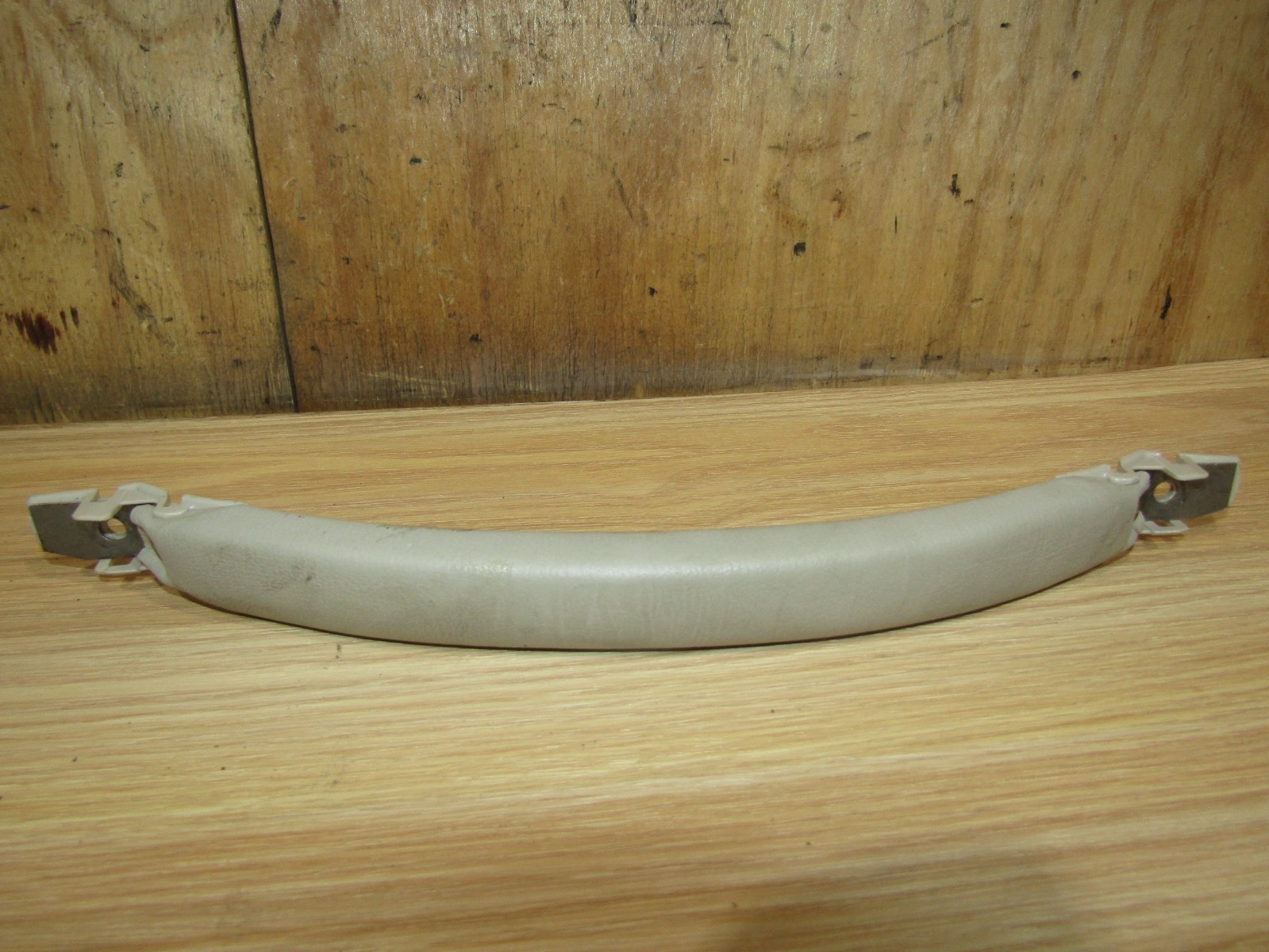 2003-2011 Lincoln Town Car OEM interior door pull handle 04 05 06 07 08 09 10 11