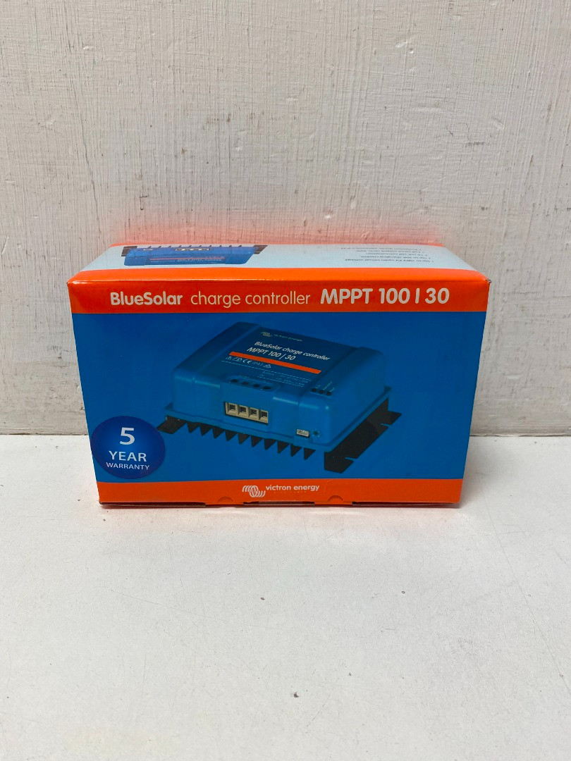 Victron Energy BlueSolar MPPT 100/30 Solar Charge Controller