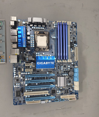 Gigabyte GA-X58A-UD3R With i7-960 And 16GB RAM.