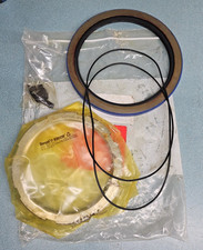 JLG   7024744   seal kit