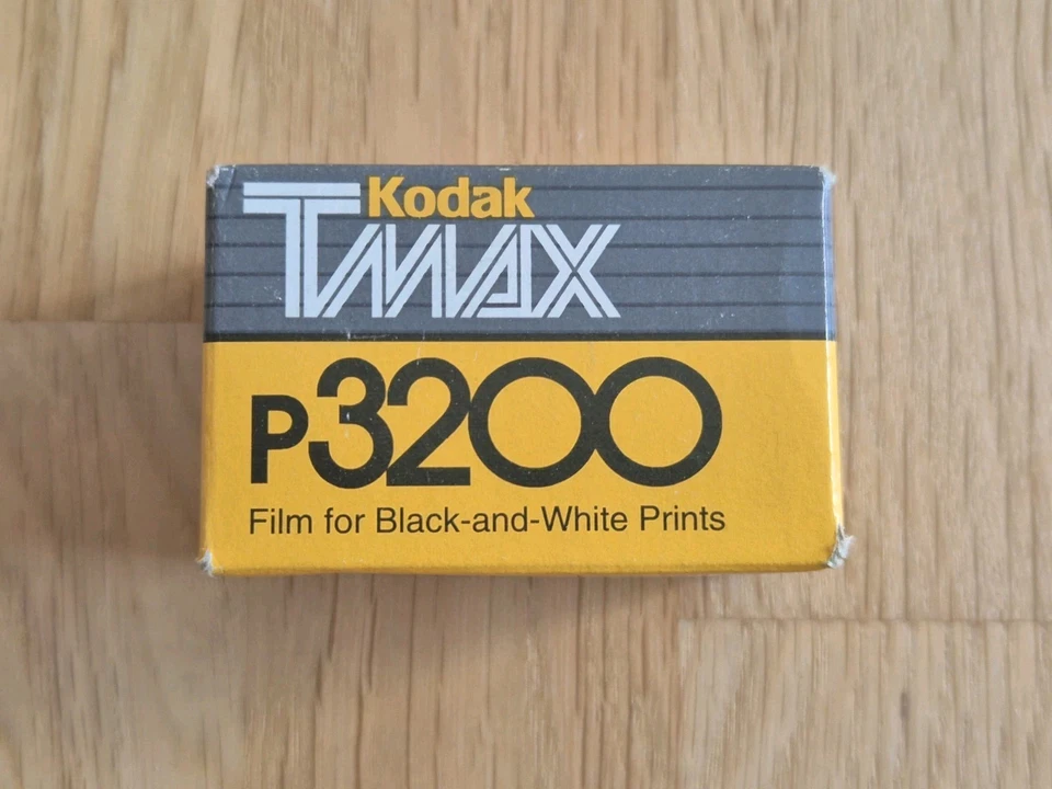 Alter Kodak p3200 TMAX BW Film 35 mm TMZ 135-36 CAT 803 4951 FILM - Bild 2 von 4