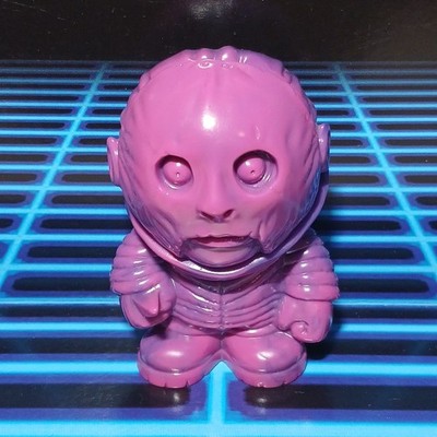 UNBOX INDUSTRIES WGT MANDY Single Blind Box Vinyl Sofubi Figure 2.5'' RARE