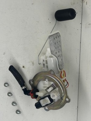  Yamaha MT125 Kraftstoffpumpe und Gebereinheit 21 - 26
