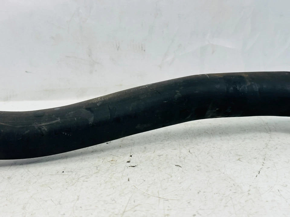 08-12 W204 MERCEDES C300 C350 НИЖНИЙ РАДИАТОР ОХЛАЖДАЮЩИЙ ШЛАНГ ТРУБА - Изображение 3 из 4