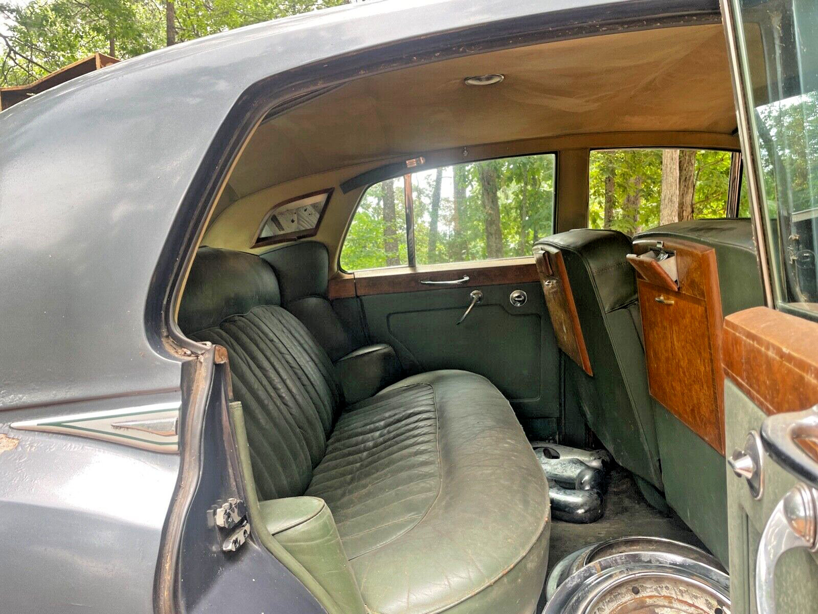 ROLLS ROYCE CLOUD BENTLEY FILTER. THE WORLDS LARGEST USED 1946 TO 1965 INVENTORY