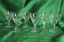 6 verres à liqueur ( H: 82 mm)  modèle MONTANA côtes plates  Val Saint Lambert