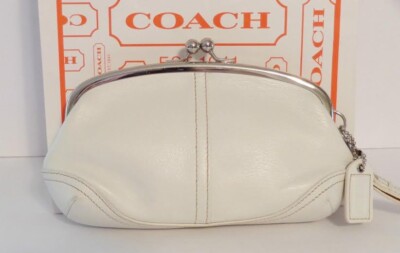 COACH Soho Kisslock Off White Leather Framed Wristlet Clutch Purse