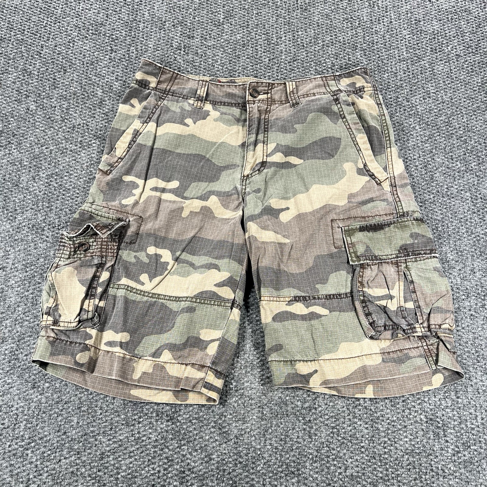 Mossimo Cargo Supply Camo Shorts Mens Size 32 Vintage