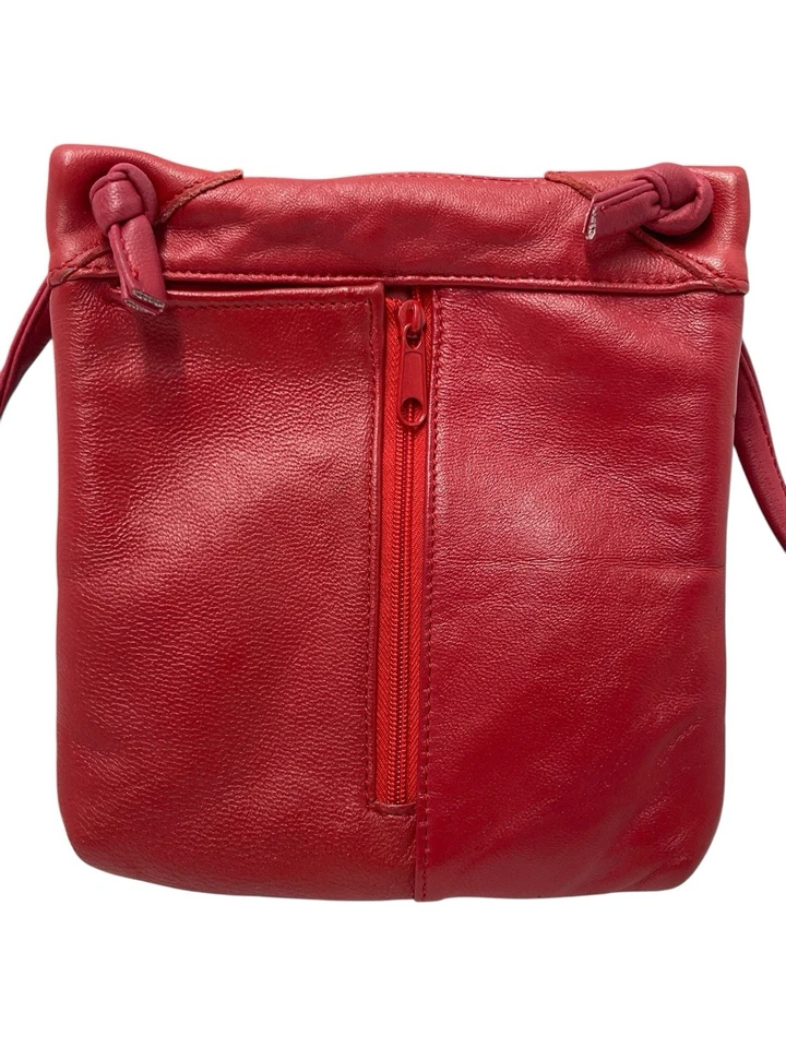 Cartera de viaje pequeña con cremallera bandolera de cuero roja Paul and Taylor de colección Foto 4 de 4