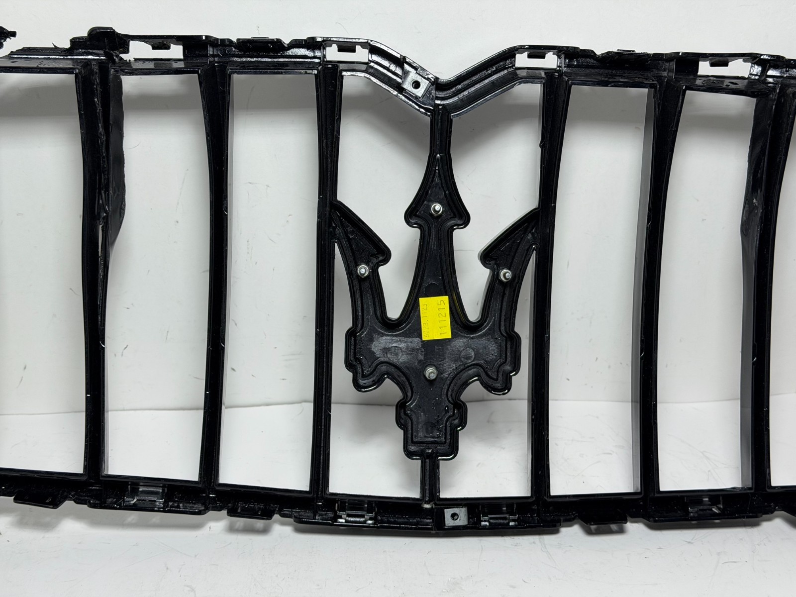 2013 - 2016 MASERATI QUATTROPORTE FRONT BUMPER GRILLE BLACK CHROME 670013782 OEM