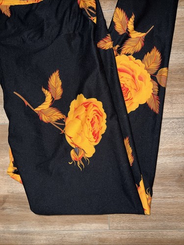 Lularoe TC2 Tall Curvy Leggings Black Orange Blush Roses 🌹 New 18-22 Plus Rare - Picture 1 of 9