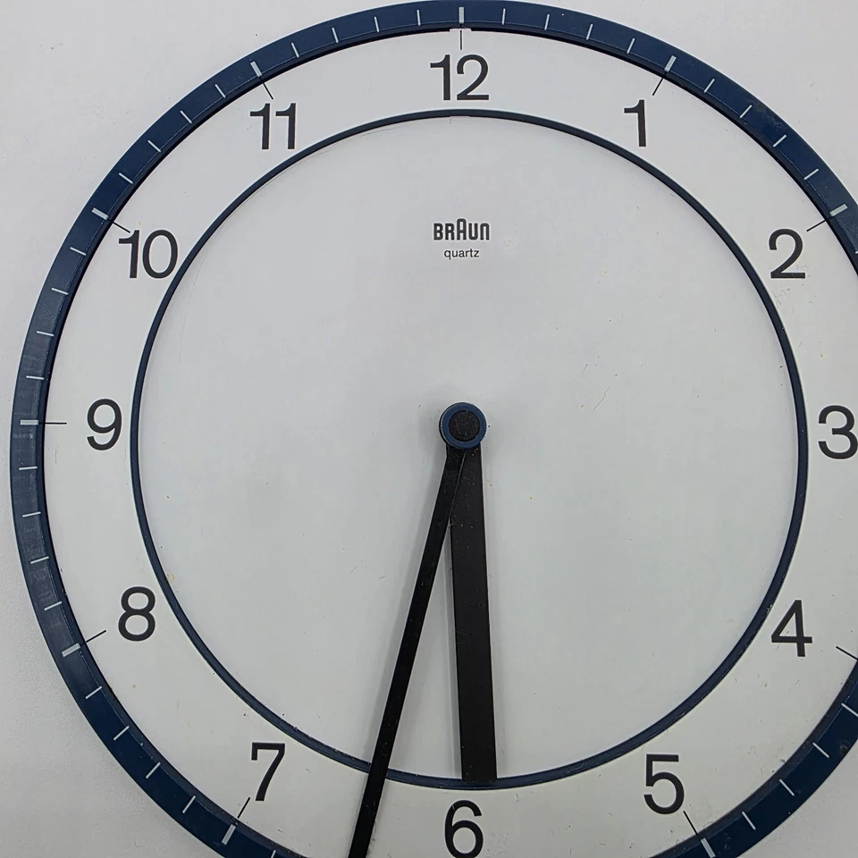 Vintage Braun Quartz Wall Clock Designed ABK30 Dieter Rams Type 4861 Blue, Works - Image 3 of 4