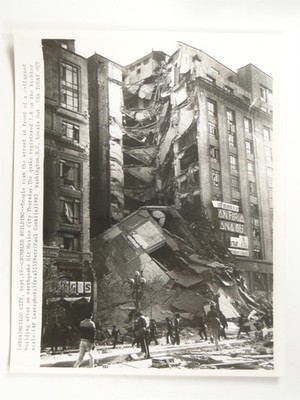 Mexico City Earthquake Collapsed Building Street Scene AP 1985 Photo