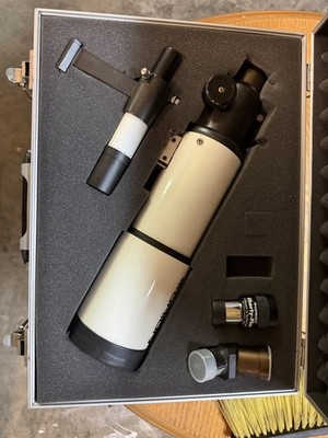 Orion ShortTube 80mm Achromatic Refractor Telescope with Acessories