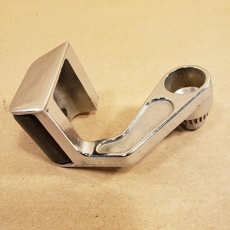 Manija de puerta interior cromada lado derecho Jensen Healey original 8810914 Foto 4 de 4