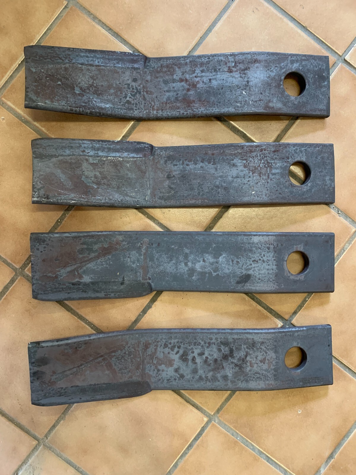 Rotary cutter blade set for Bush Hog 109 3108 3209 - 2 7828BH 2 7829BH ...