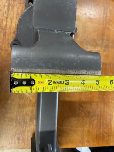 Vintage Columbian D45-M4 Vise - Picture 6 of 7