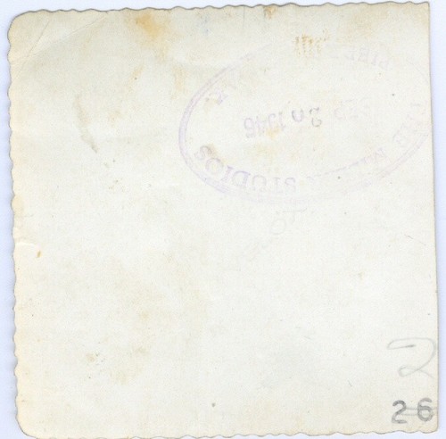 Konvolut 2 beschädigte Fotos von Indianerinnen - Bild 2 von 3