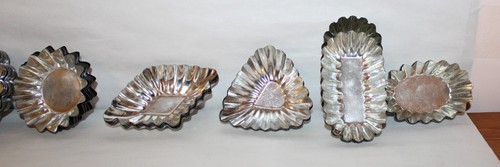 Metal Mold Forms Pastry Cookie Mixed Shapes & Sizes Lot Of 54 - Picture 7 of 7
