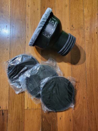 Zoom Reflector for Profoto Prohead including three brand new grids and sock - Picture 1 of 2