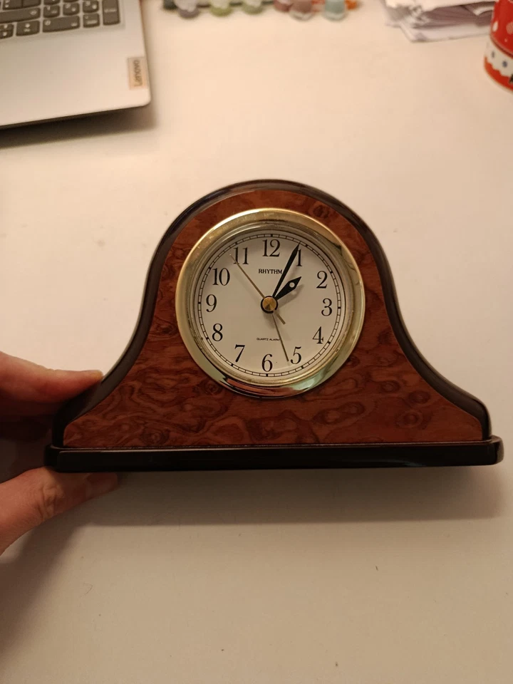 Horloge Réveil Élégant Quartz Bois Vintage RHYTHM référence CRE202 - Photo 3/4