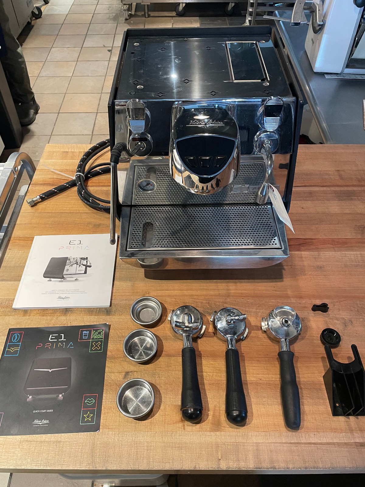 Victoria Arduino Eagle One Prima Espresso Machine (black)